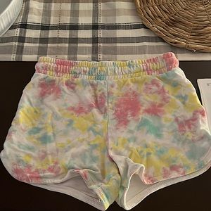 tye dye shorts 10/12 L colors pink,white,blue, and yellow.
